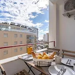 Hostwise - Elegant & Stylish Flat W/ Balcony Appartement Portimão
