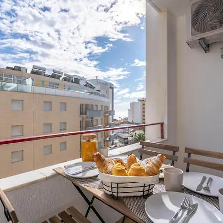 Hostwise - Elegant & Stylish Flat W/ Balcony Appartement Portimão